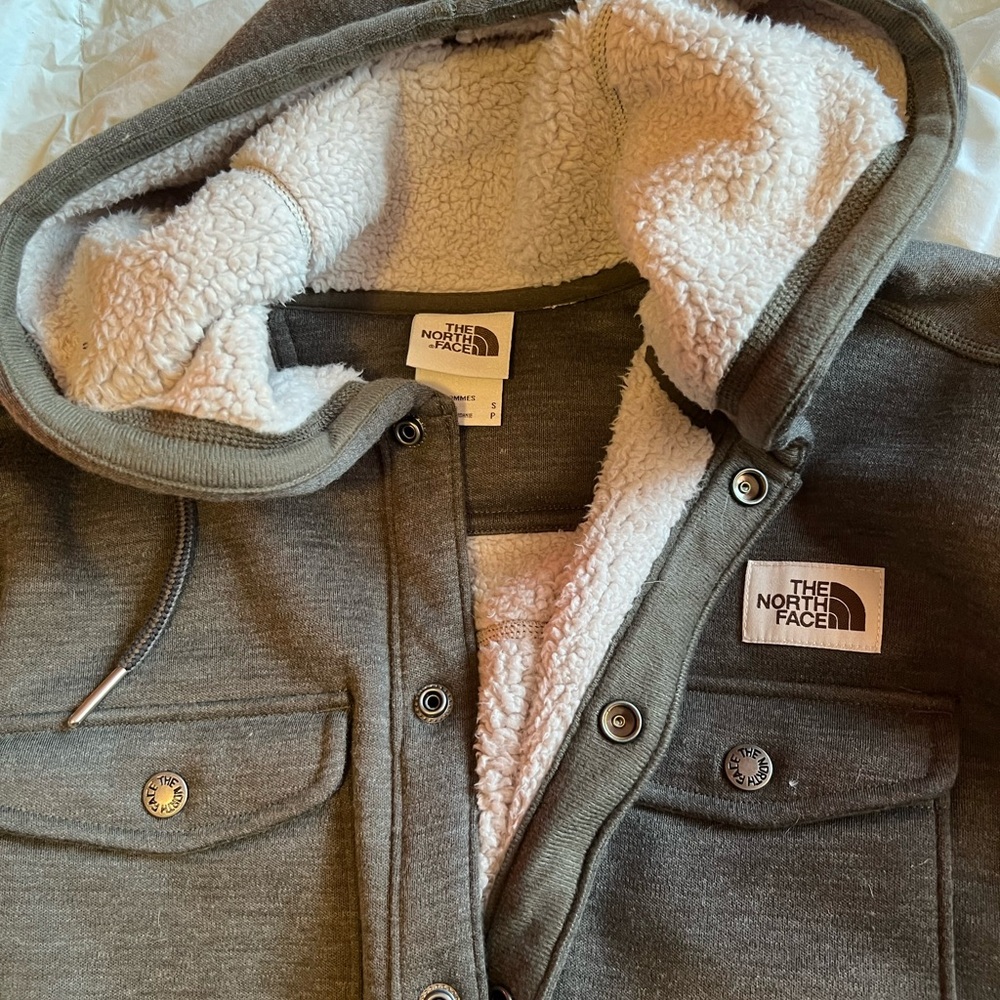 The North Face Charcoal Button-Up Jacket - Picture 3 of 5